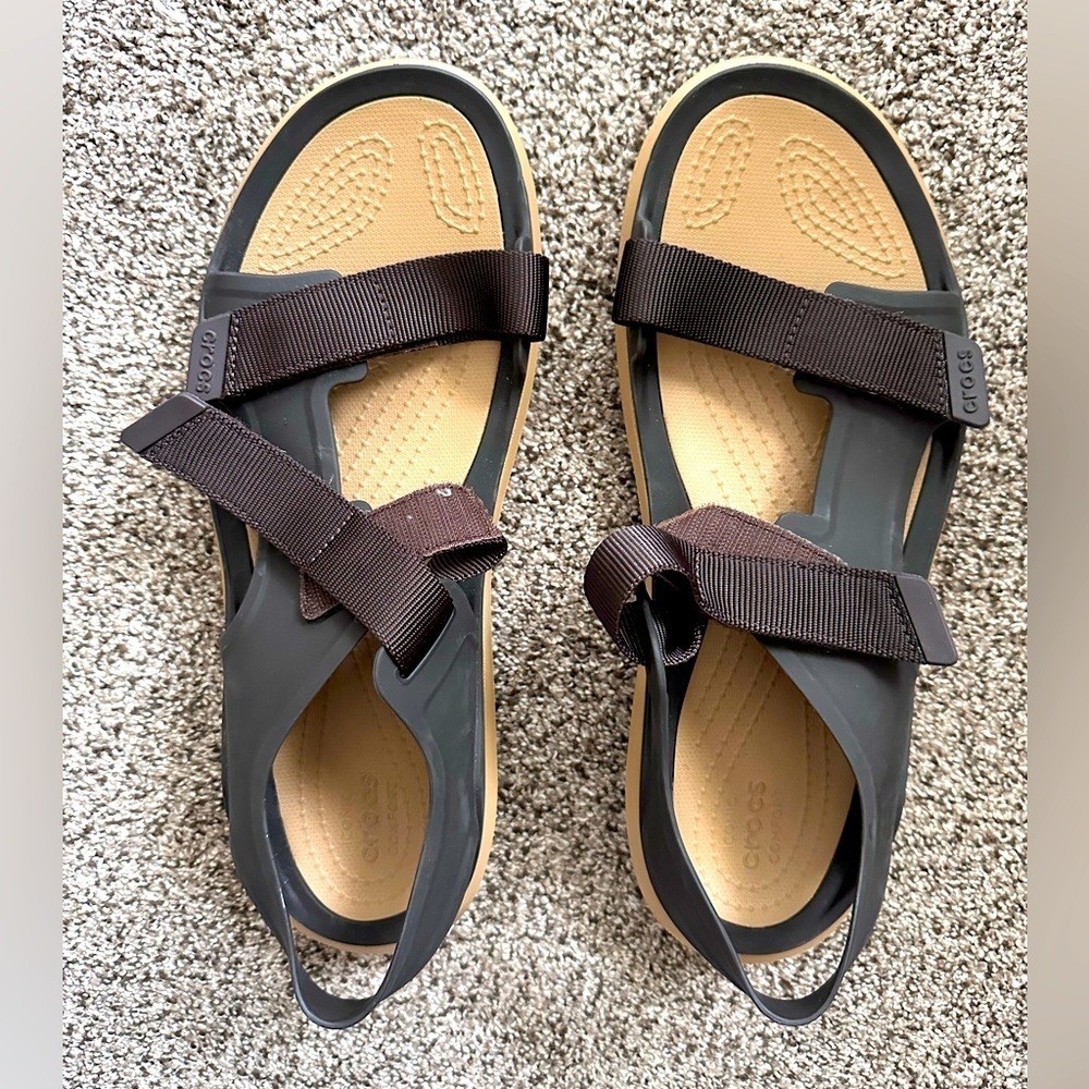 CROCS MEN'S SWIFTWATER EXPEDITION SANDAL, tan & brown SIZE 11